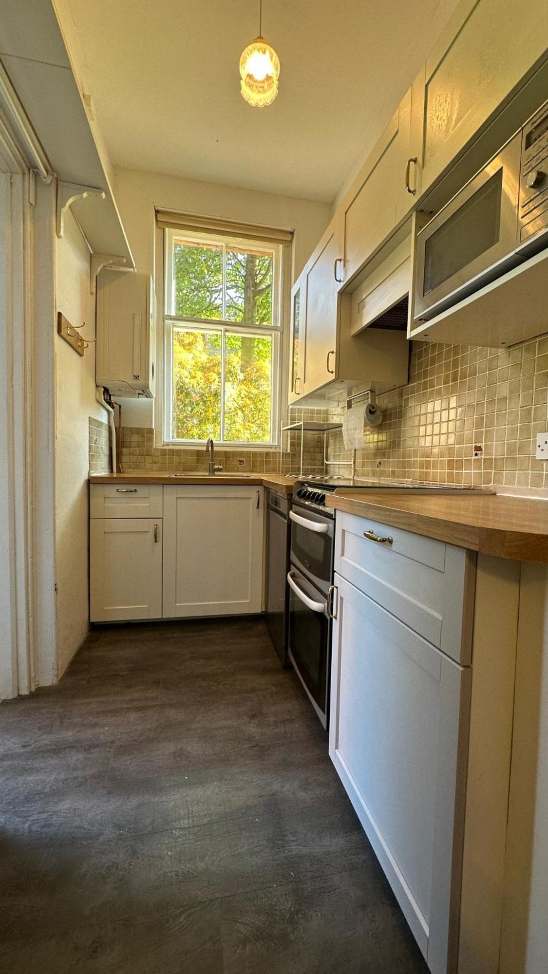 Stylish 3 Bed 2 Bath Ground Floor Main Door Flat In Marchmont Apartment