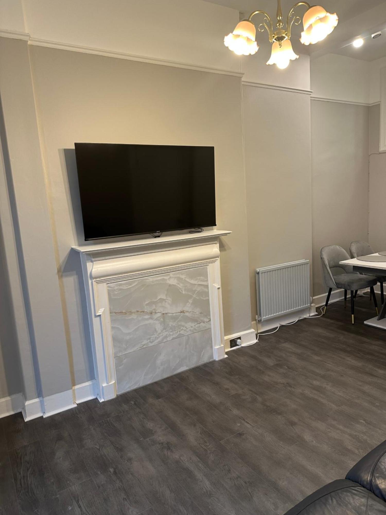 Apartment Stylish 3 Bed 2 Bath Ground Floor Main Door Flat In Marchmont