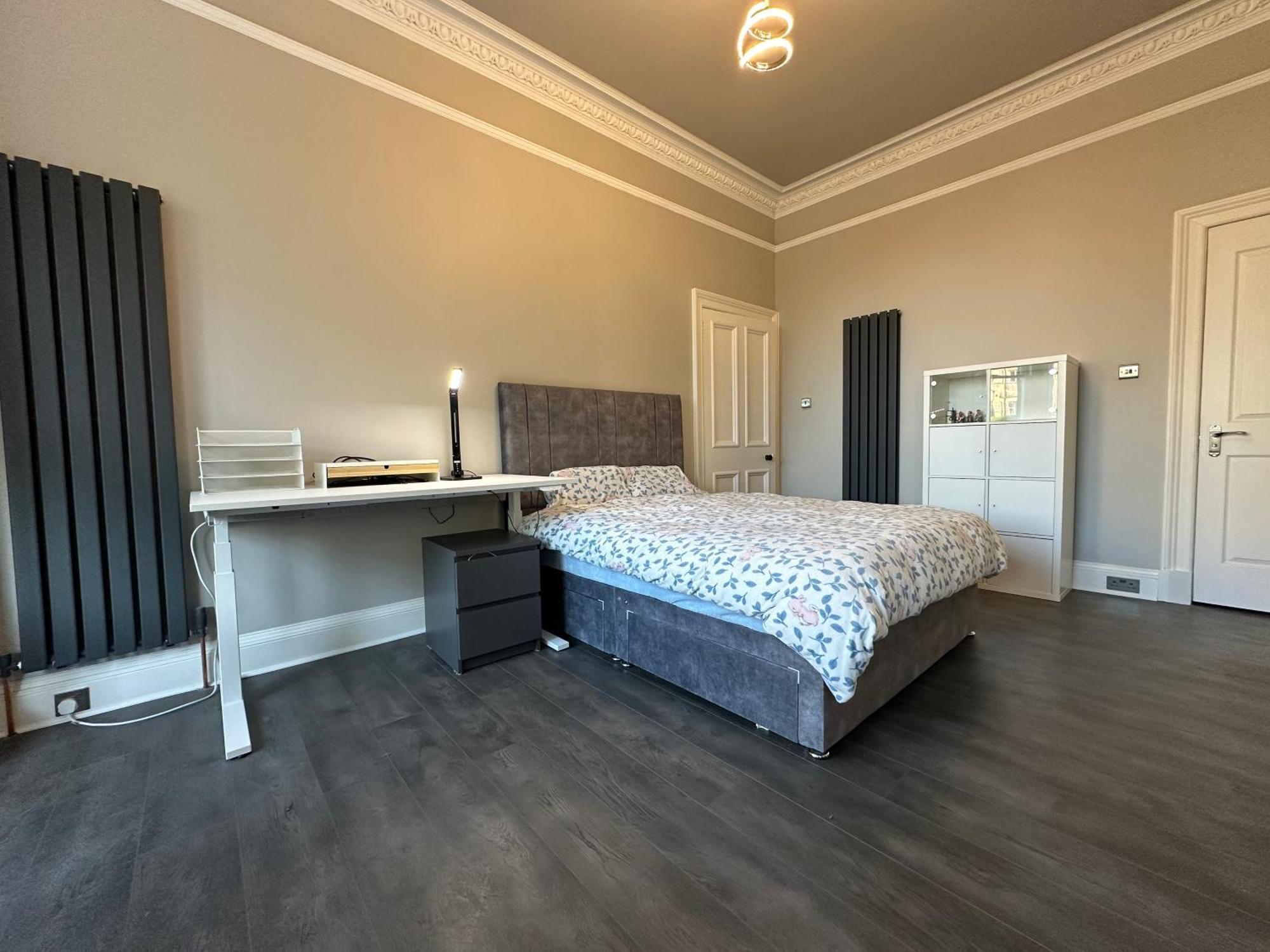 Apartment Stylish 3 Bed 2 Bath Ground Floor Main Door Flat In Marchmont *