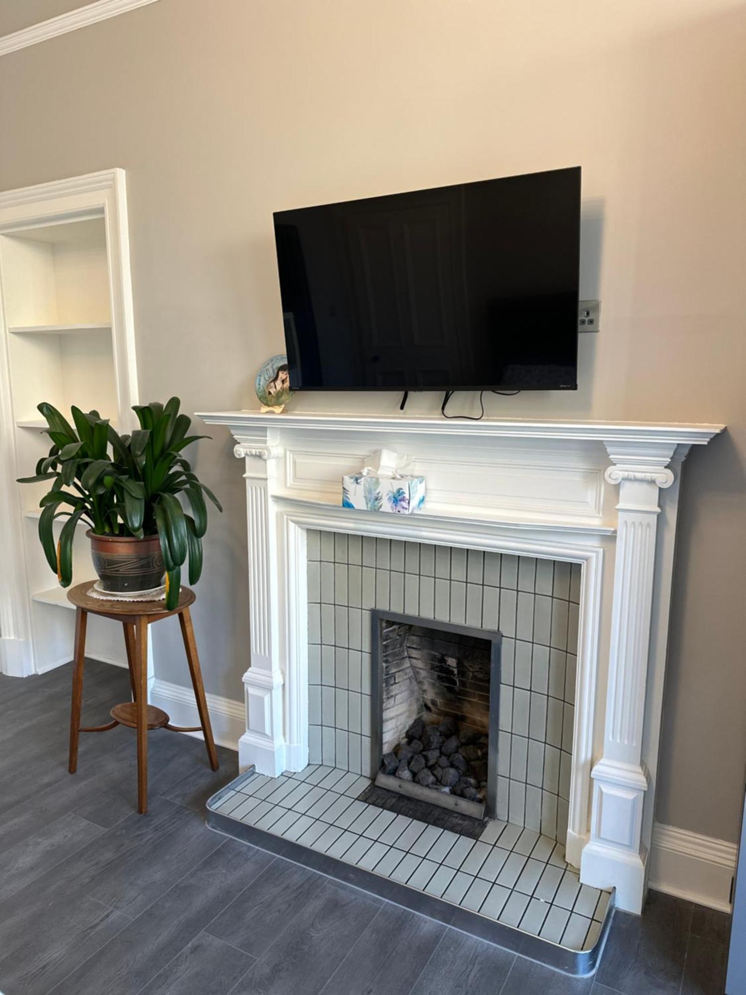 Stylish 3 Bed 2 Bath Ground Floor Main Door Flat In Marchmont * Edinburgh