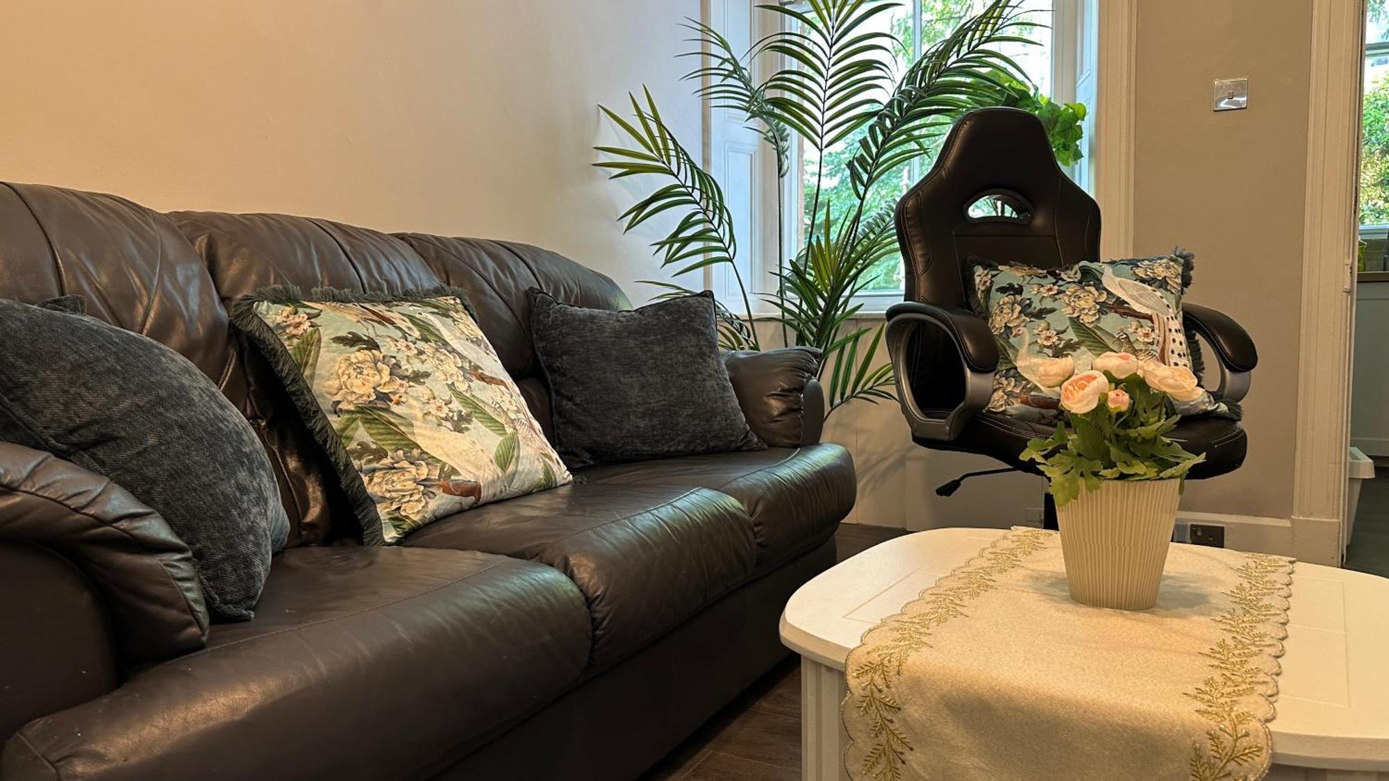 Apartment Stylish 3 Bed 2 Bath Ground Floor Main Door Flat In Marchmont